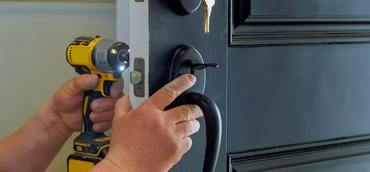 Locksmith Emergency Service Thompson